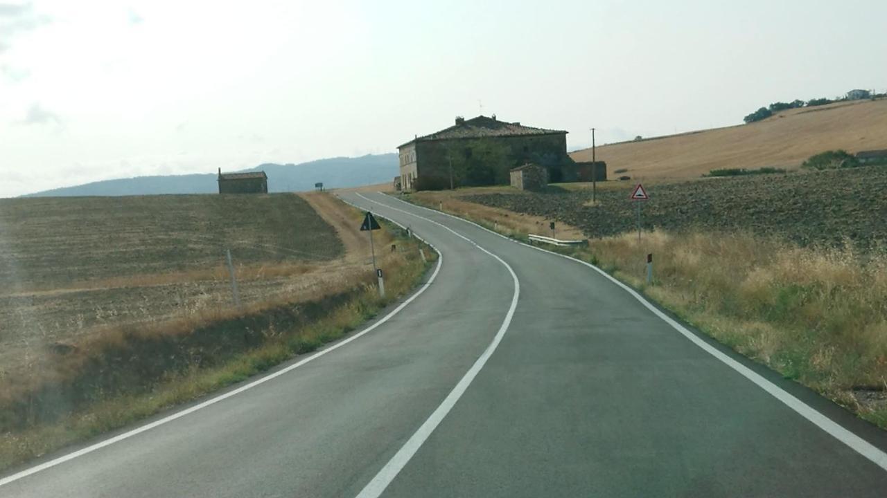 Affittacamere Alba Fiorita กัสตีลีโยเน ดิ ออร์ชา ภายนอก รูปภาพ